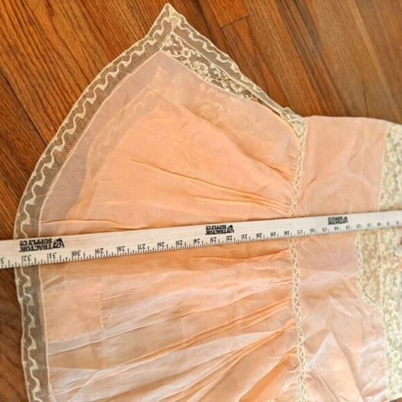 Vintage 1950’s Pink Silk Lace Romper Teddy Lingerie Size XL(40) - Picture 10 of 10